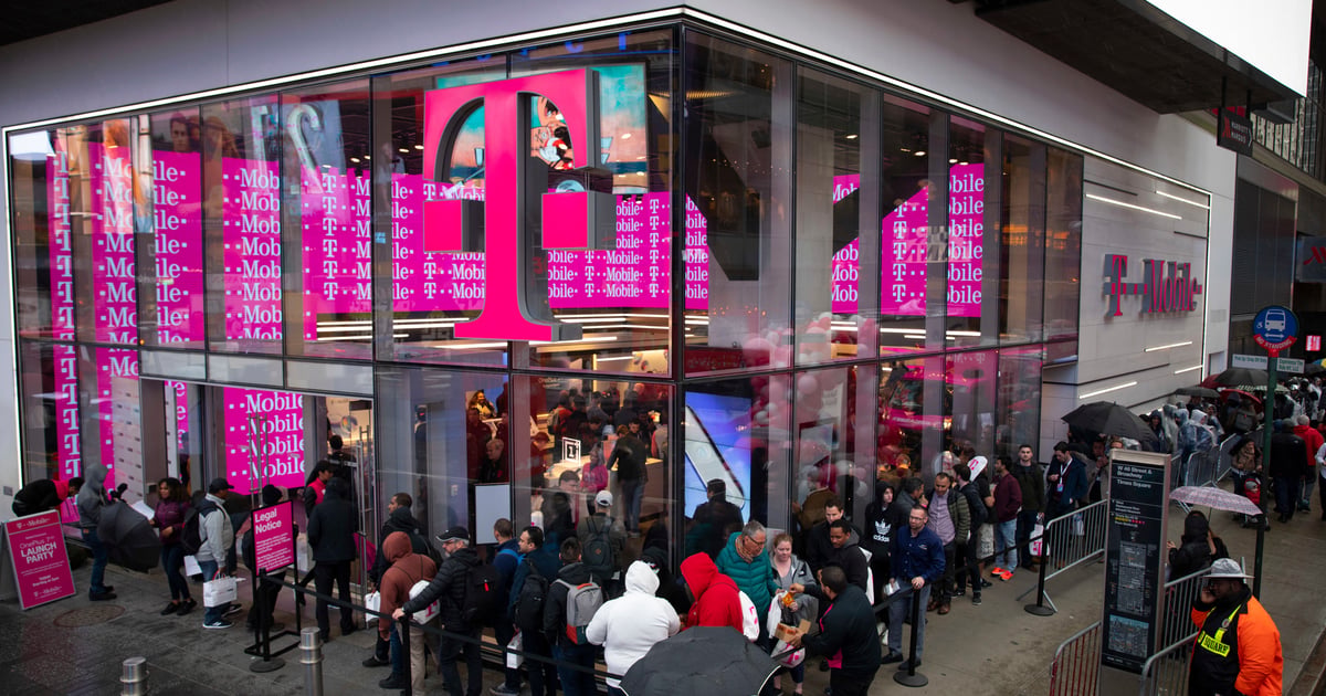 T-Mobile Poland Review: 5G Mobile, Fiber Internet, and Smartphones Under One Roof